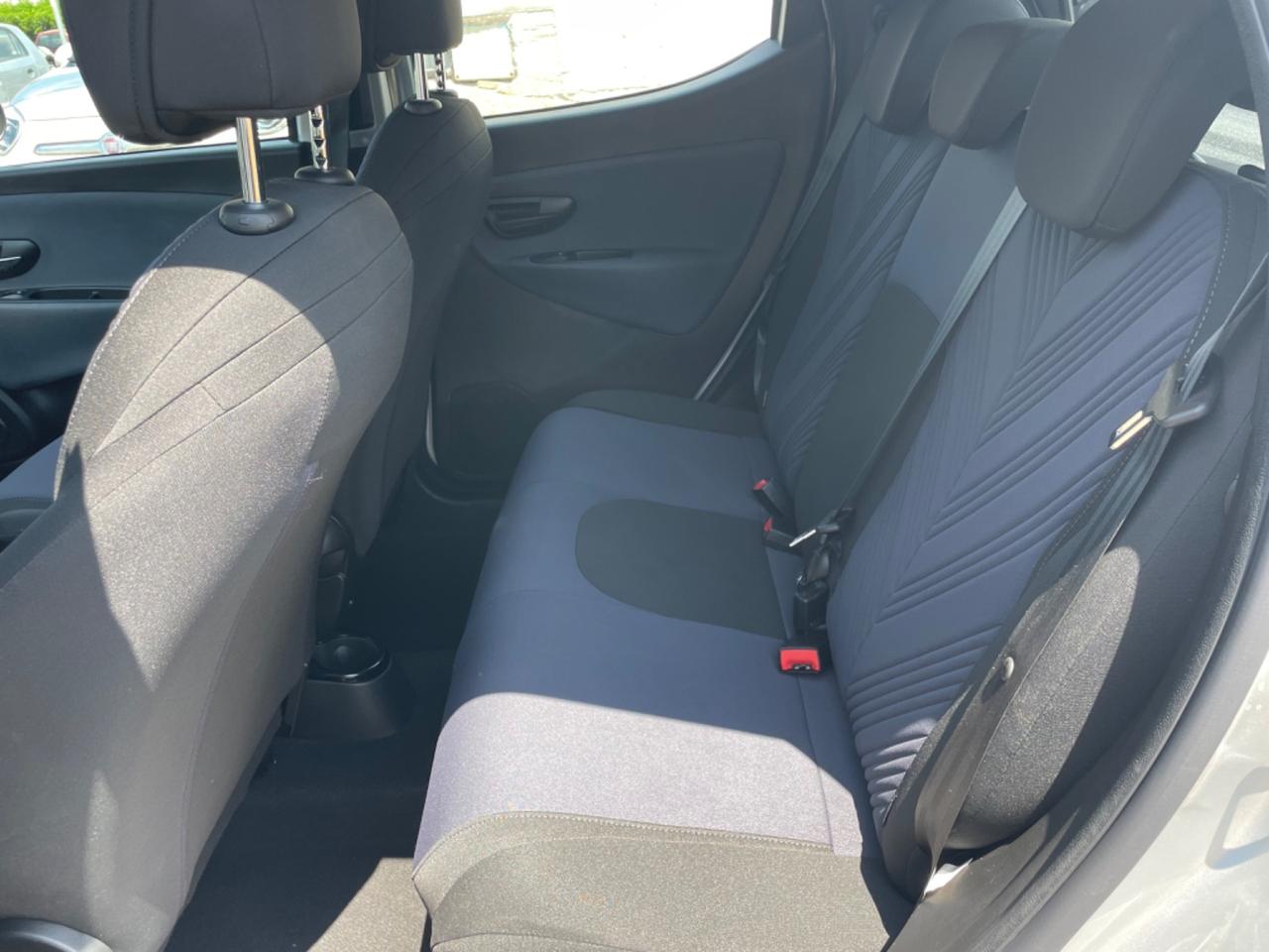 LANCIA YPSILON 1.0 HYBRID 70 (CV) 2021