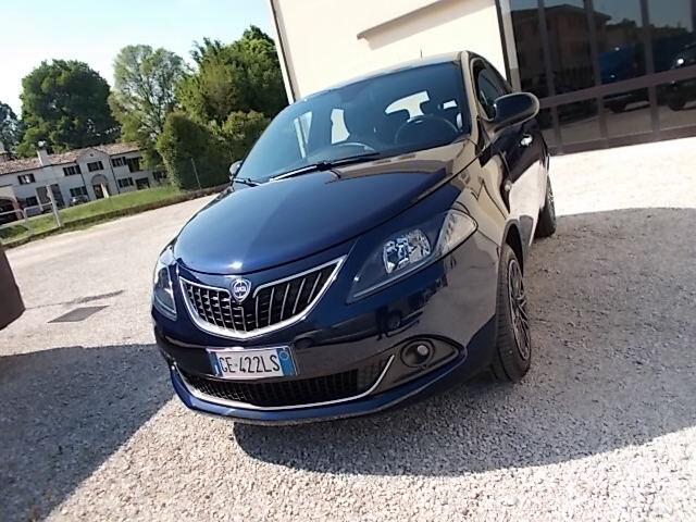 Lancia Ypsilon 1.0 FireFly 5 porte S&S Hybrid Ecochic Gold