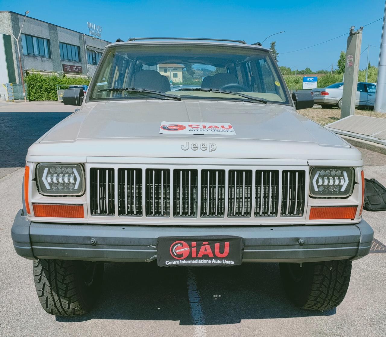 Jeep Cherokee 2.5 TD 5p. Selec-Trac Country