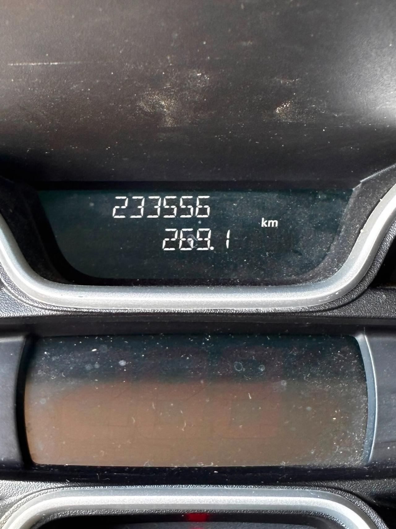 Renault Trafic 9 posti 2.0 dci 145 cv