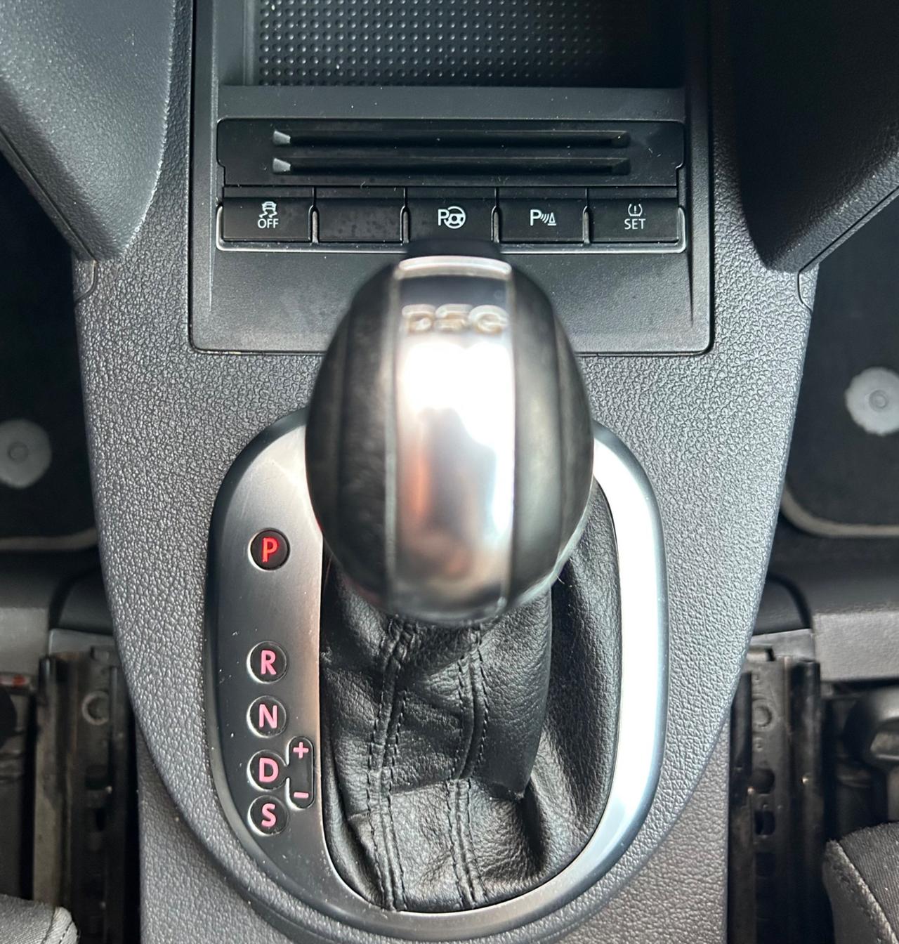 Volkswagen Touran TDI DSG Comfortline 7 POSTI