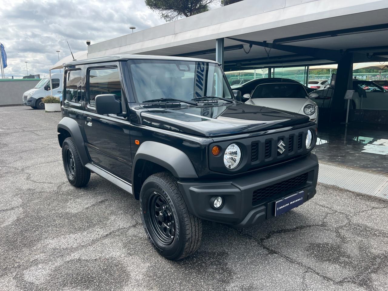 Suzuki Jimny 1.5 5MT Top