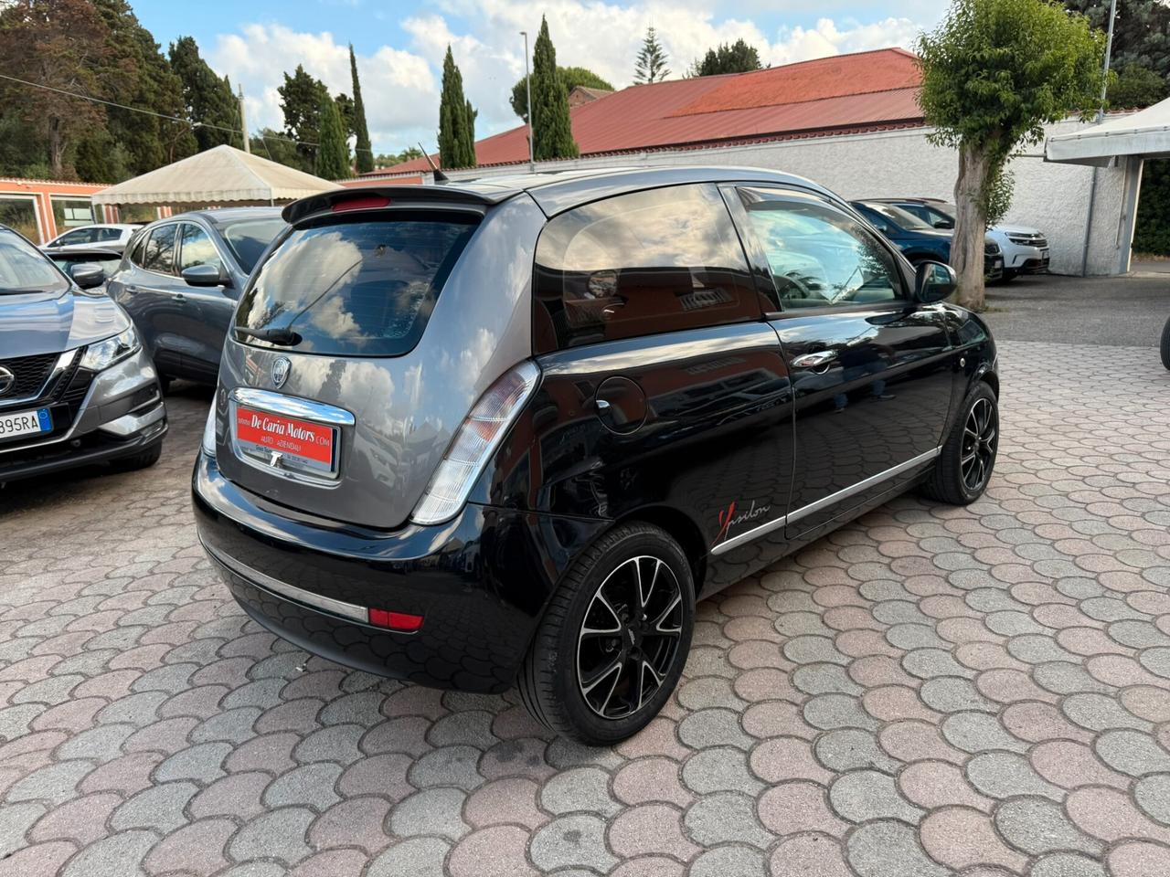 Lancia Ypsilon 1.3 M.J 75CV Platinum - 2011