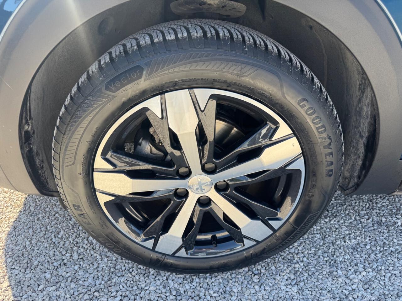 Peugeot 5008 BlueHDi 130 S&S EAT8 Allure Pack