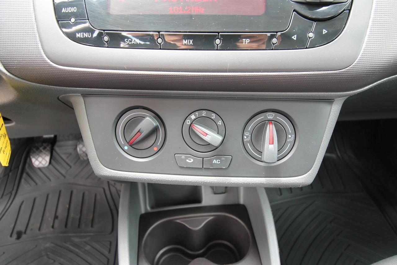 Seat Ibiza 1.2 70 CV 5 porte Style | 2012 |
