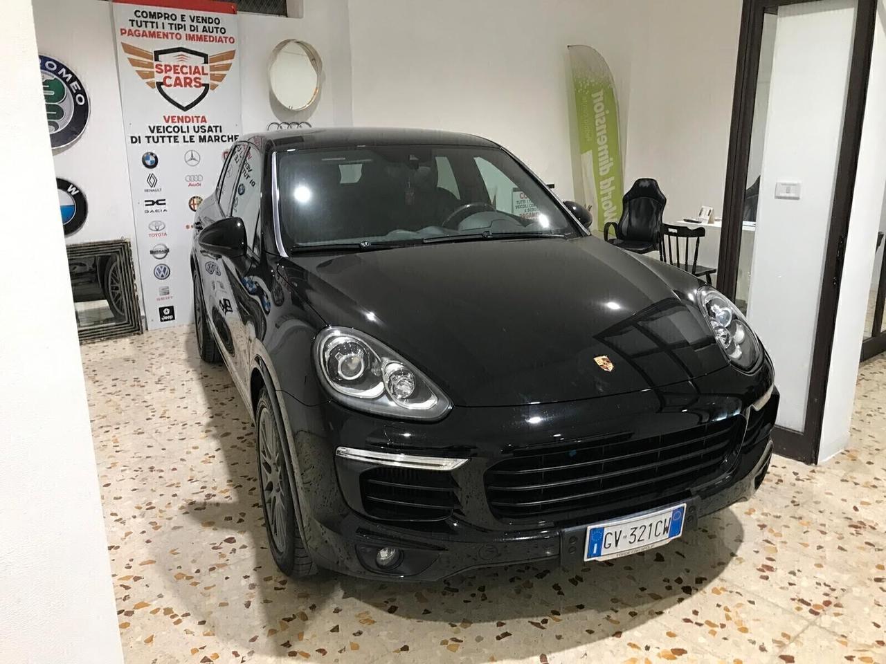 PORSCHE CAYENNE PLATINUM diesel 11/2018 km 90000