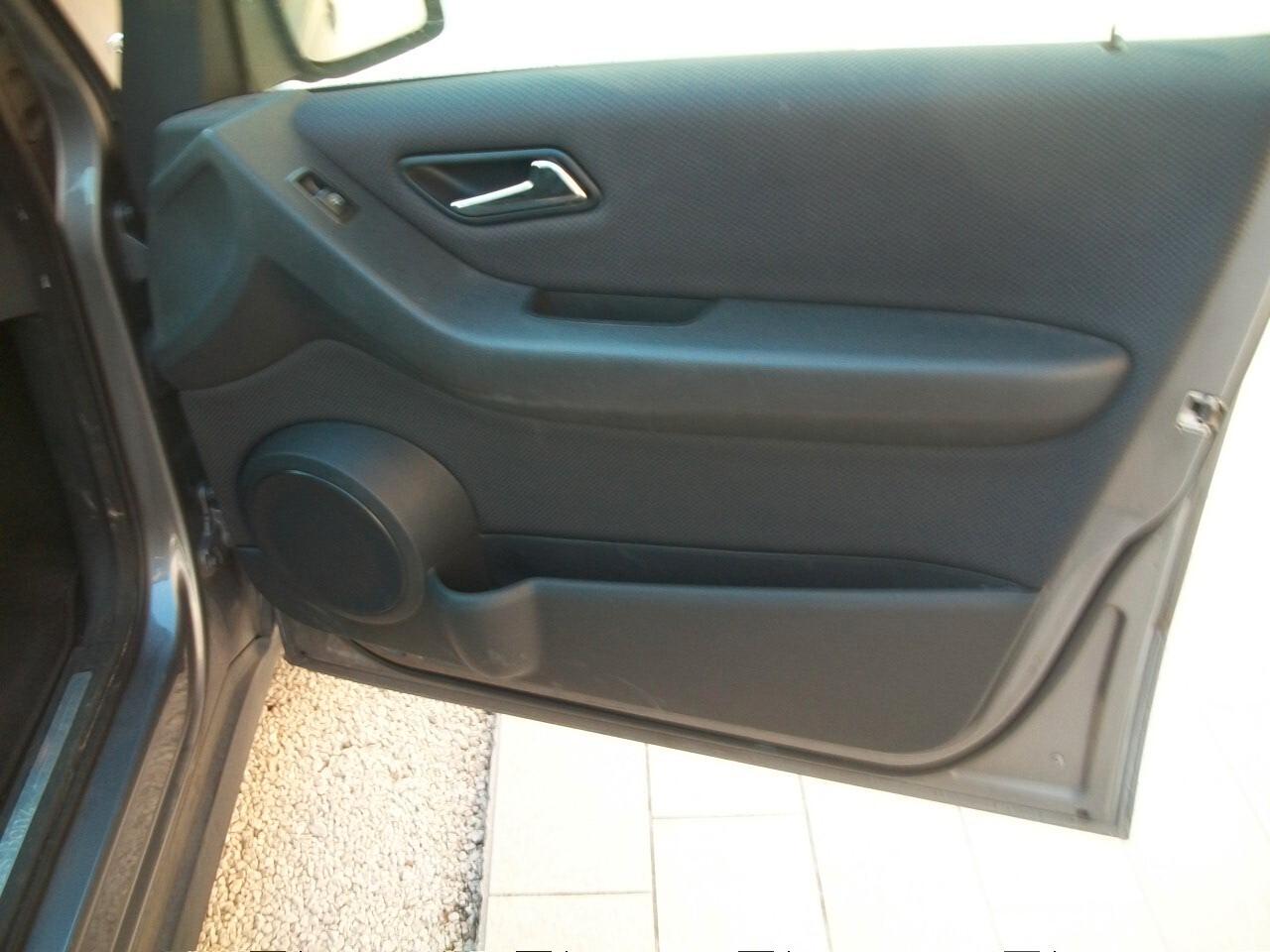 Mercedes-benz A 160 SI NUOVI PATENTATI GARANZIA UN ANNO KM 149300 BENZINA CC 1468HP95