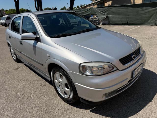 OPEL Astra 1.6i 16V cat 5p Club senza nessun lavoro da fare