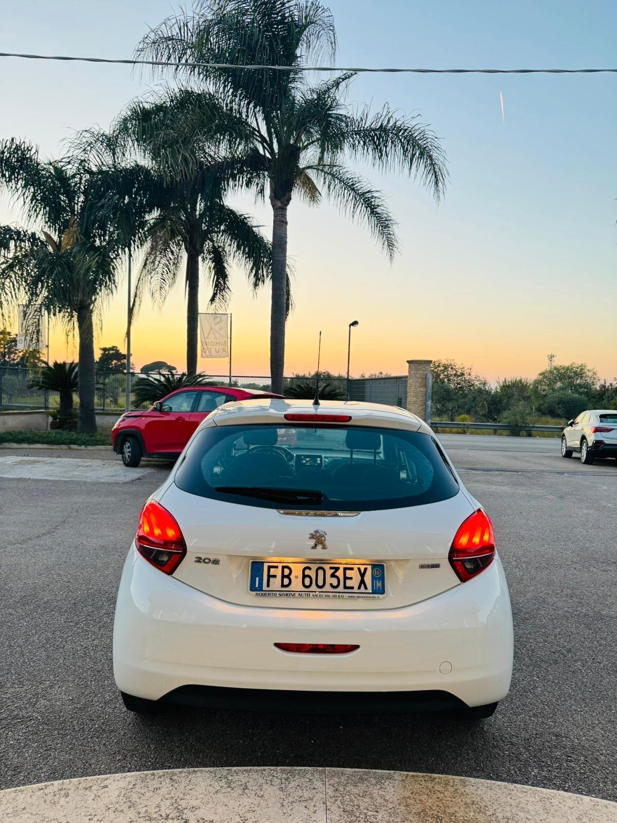 Peugeot 208 BlueHDi 75 5 porte Allure