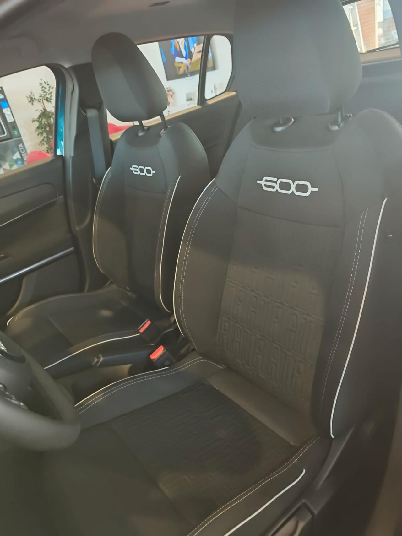 Fiat 600 Hybrid 110 CV DCT MHEV