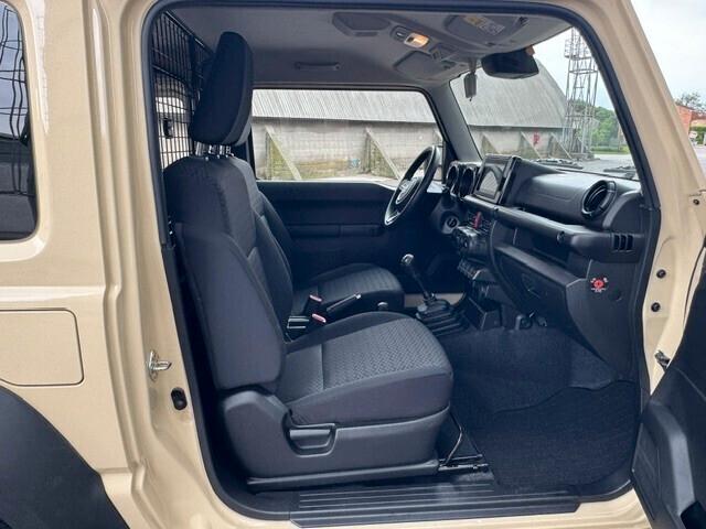 Suzuki Jimny 1.5 5MT Top (AUTOCARRO N1)