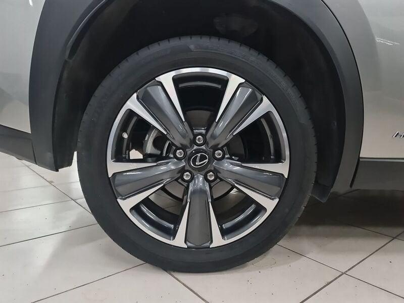 Lexus UX Hybrid Premium