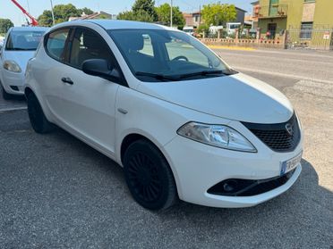 Lancia Ypsilon 1.2 69 CV 5 porte Elefantino Blu