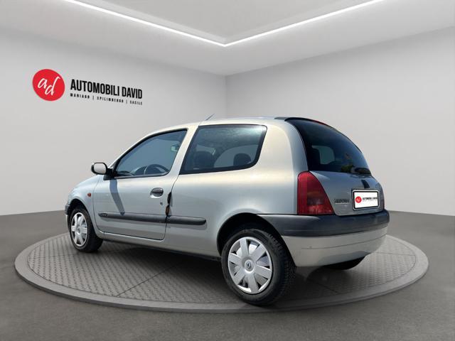 RENAULT Clio 1.4 16V cat 3 porte AUTOMATICA