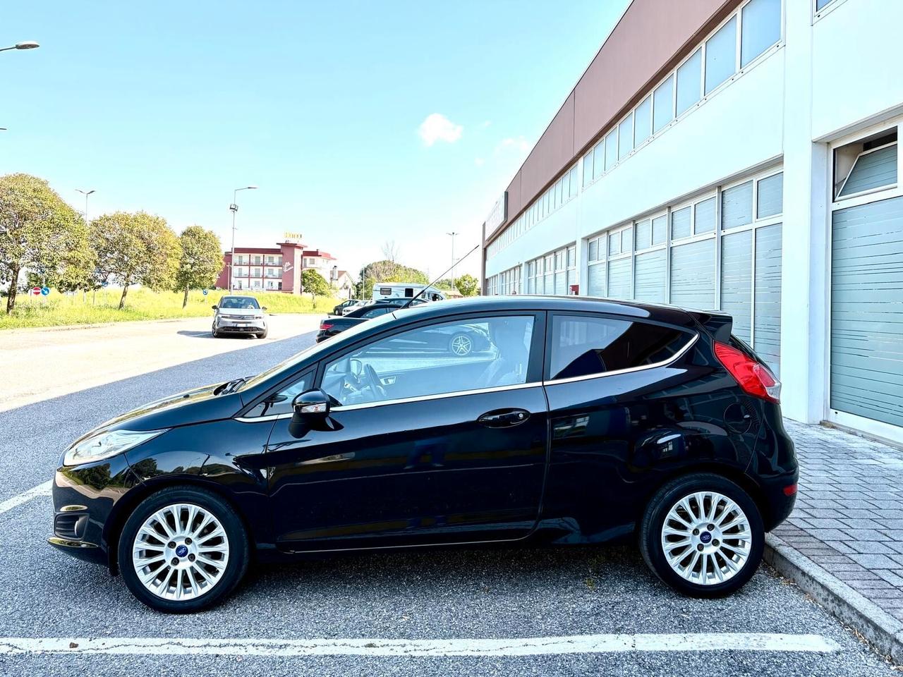 Ford Fiesta 1.4 GPL Titanium Neopatentati