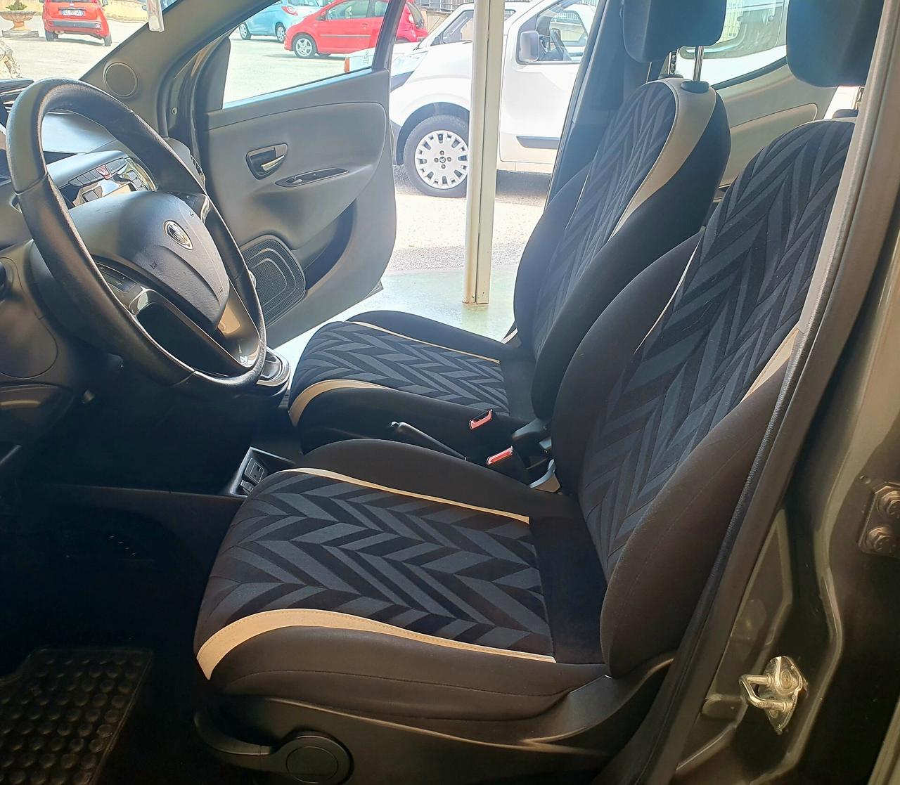 Lancia Ypsilon 1.2 BENZ. - 2017 - KM. 111.000