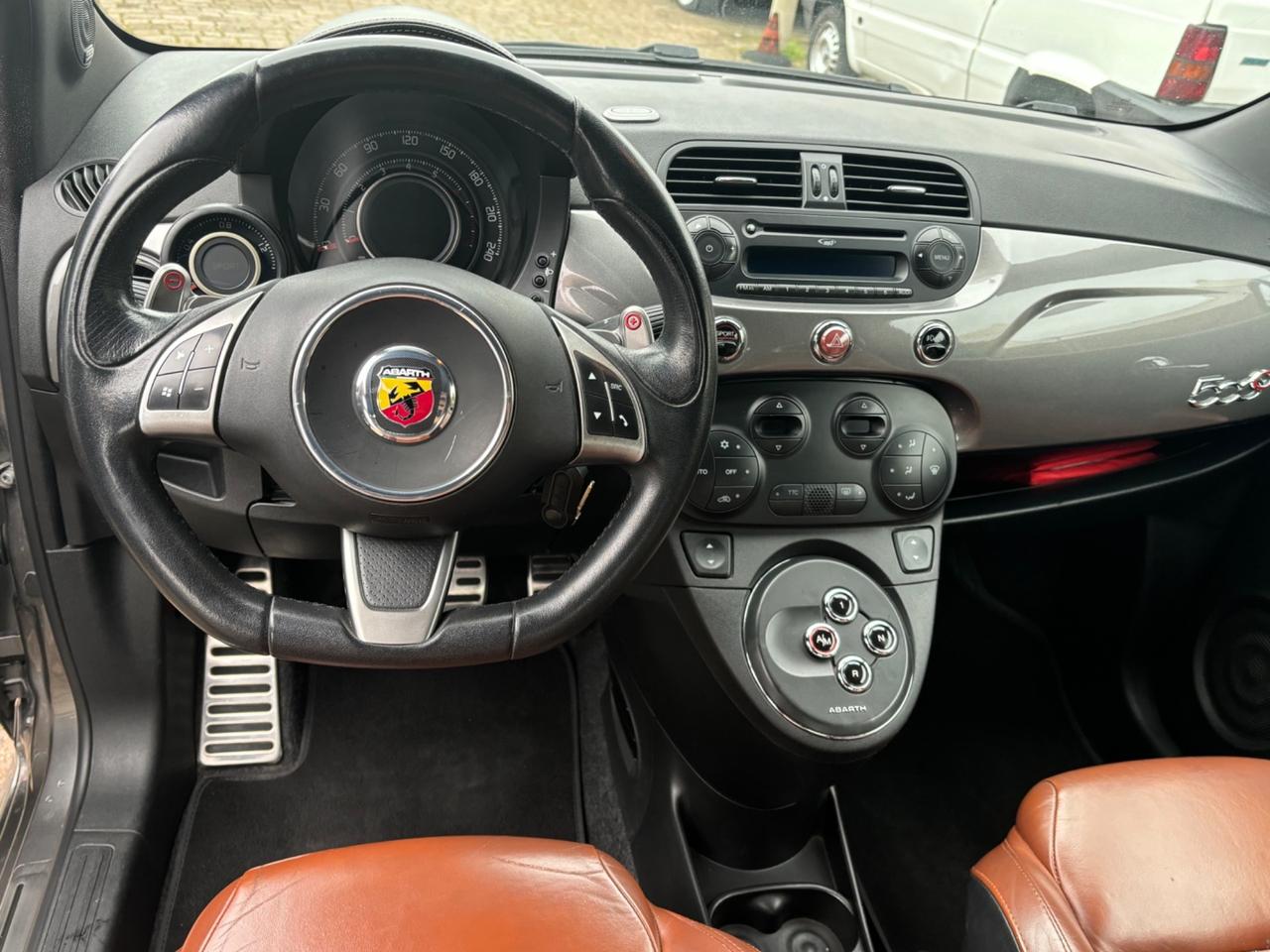 Abarth 500 C 1.4 Turbo T-Jet MTA