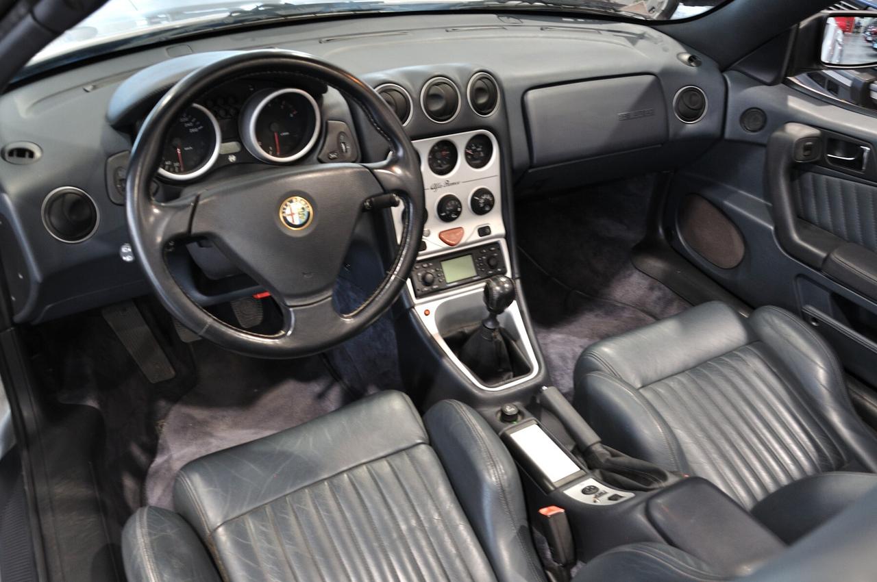 Alfa Romeo Spider 3.0i V6 24V cat L