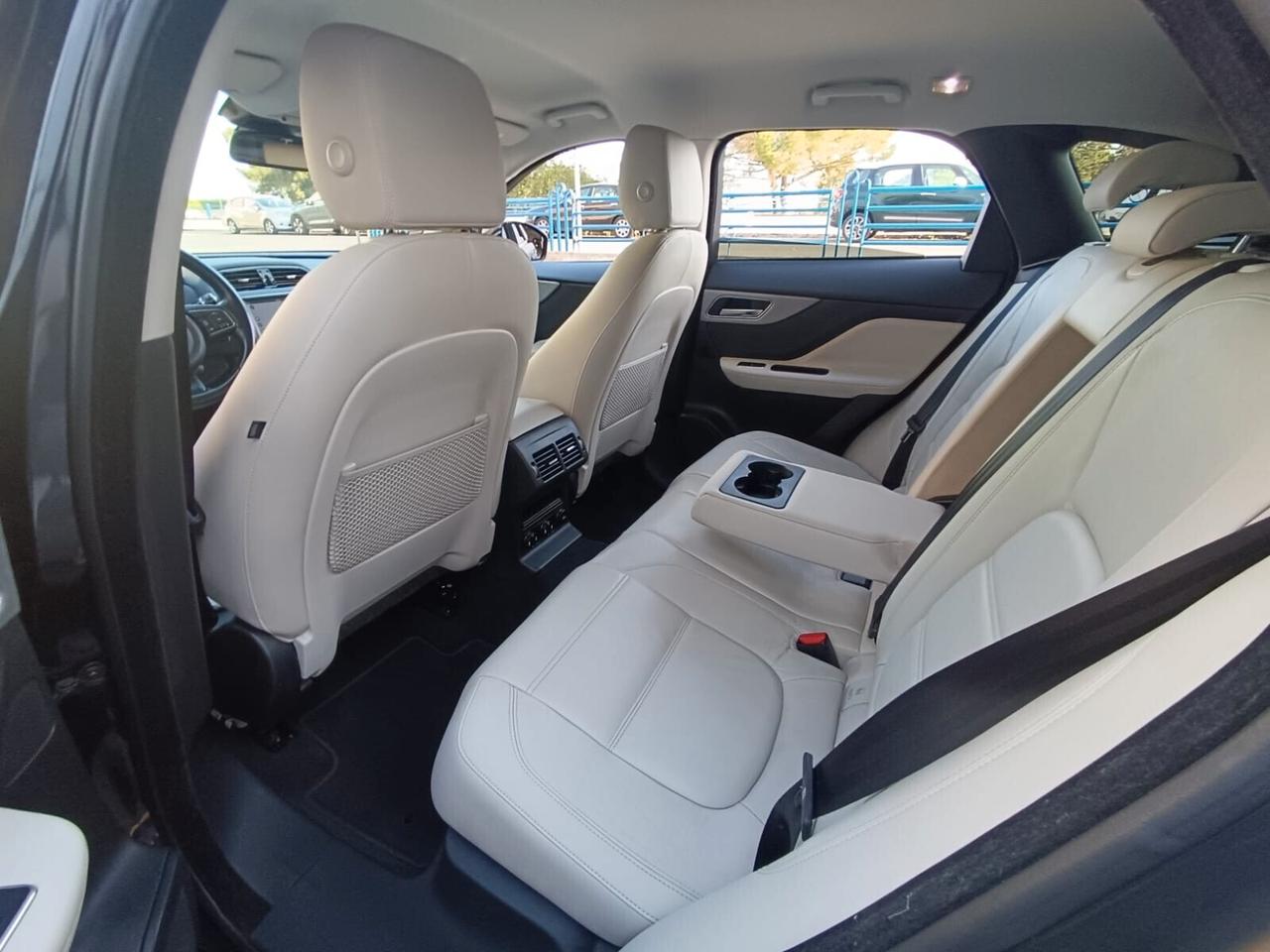 Jaguar F-Pace 2.0 D 180 CV AWD Prestige MOTORE NUOVO KM. 0