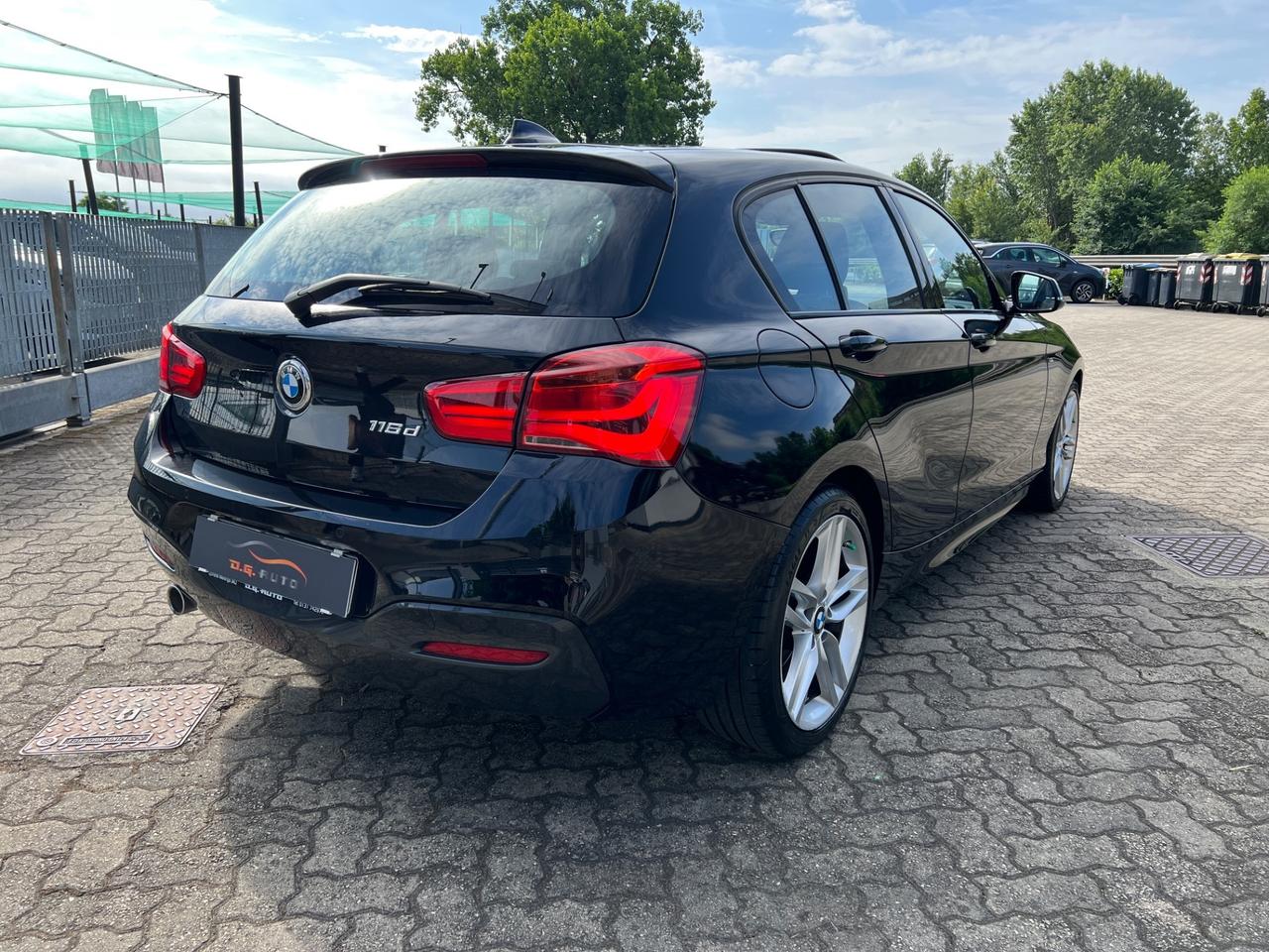 Bmw 116 116d 5p. Msport