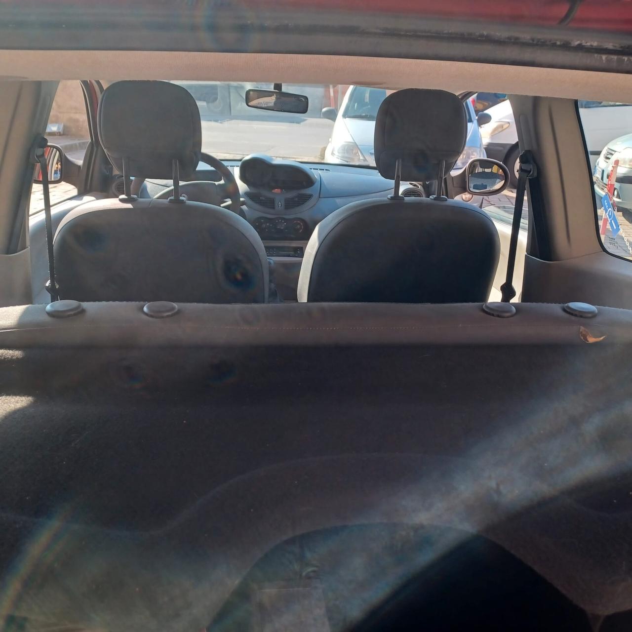129.888KM PERFETTA TWINGO 1.2 NEOPATENTATI