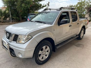 Nissan Navara 2.5 dCi Pick up Double Cab 4WD