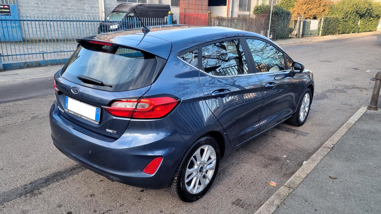 Ford Fiesta 1.0 Ecoboost Hybrid 125 CV 5 porte Titanium