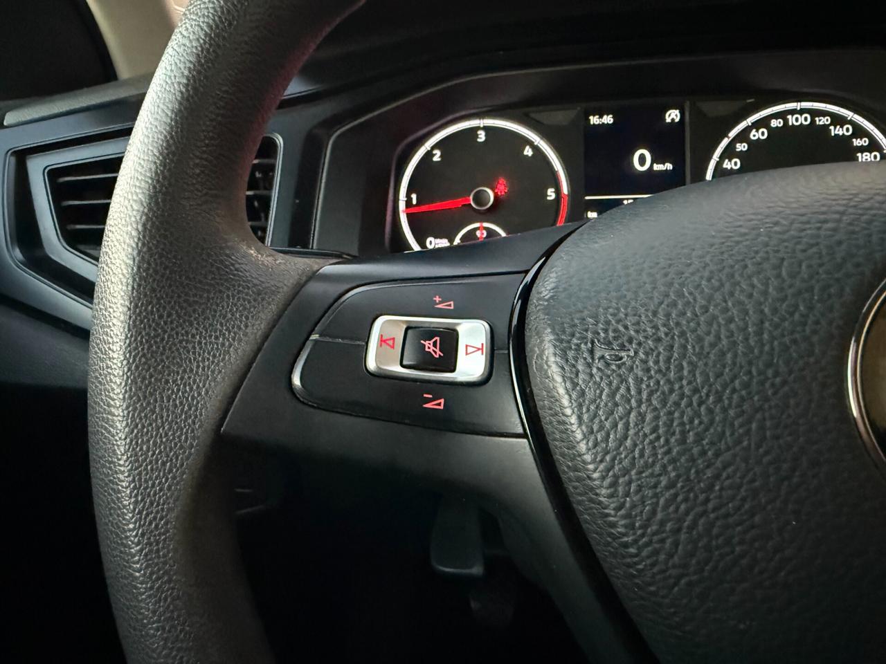 Volkswagen Polo/1.6 TDI 80CV/NEOPATENTATI/LED/5 POSTI