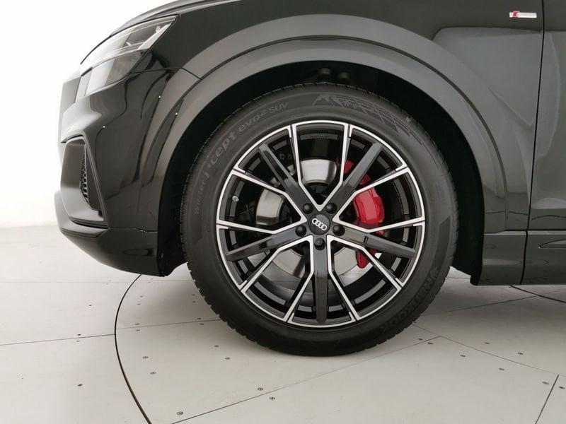 Audi Q8 55 3.0 tfsi mhev Sport quattro tiptronic