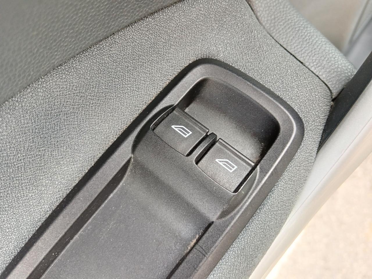 Ford Fiesta 1.4 TDCI 68CV TITANIUM NUOVISSIMA