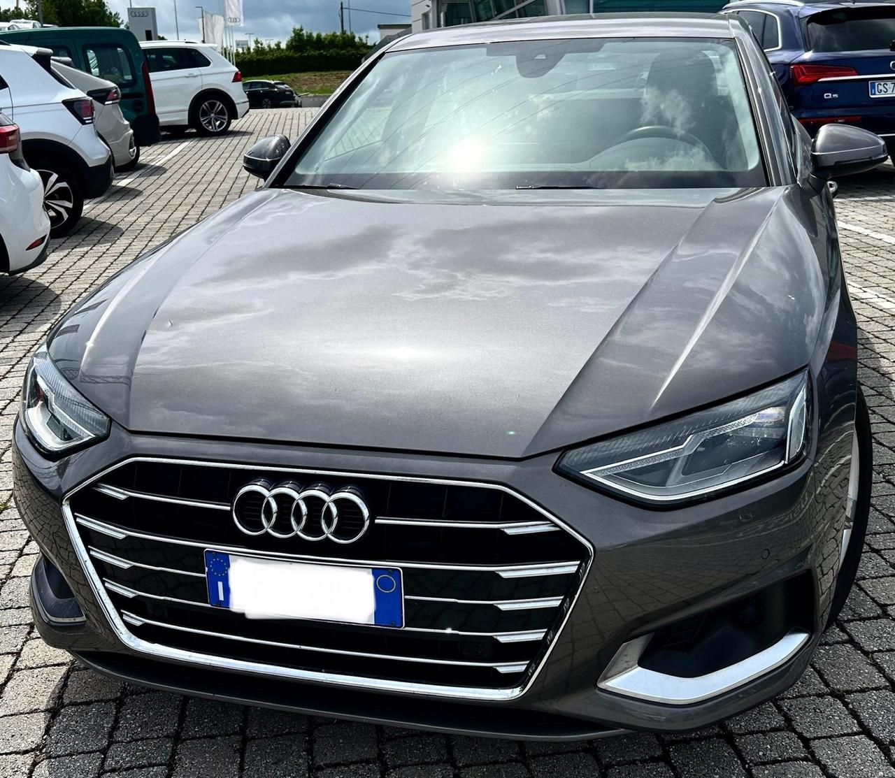 Audi A4 Avant 30 TDI/136 CV S tronic S line edition