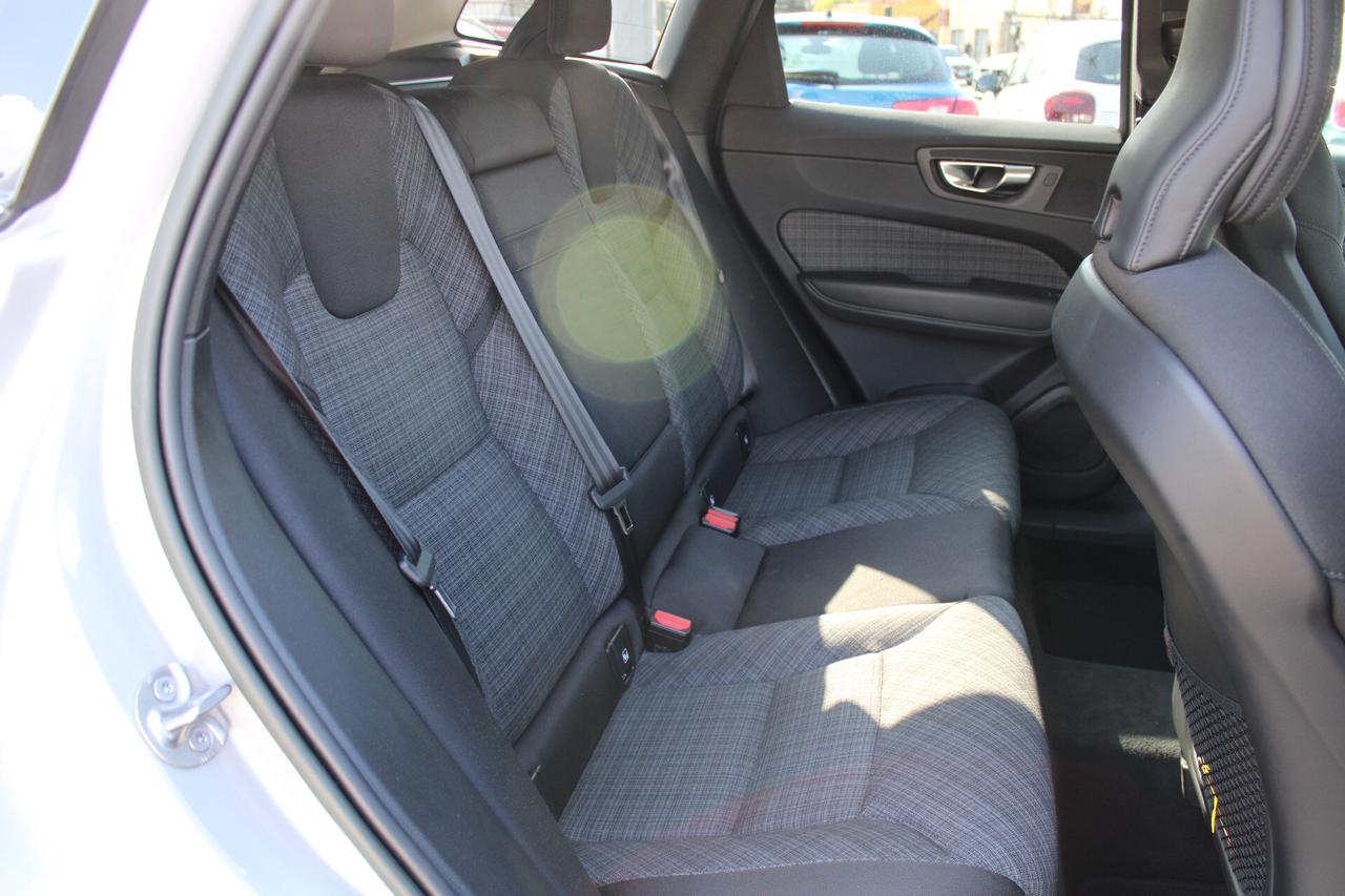 Volvo XC 60 XC60 B4 (d) automatico Core