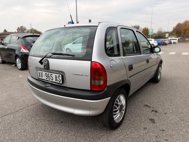 Opel Corsa 1.2i cat 5 porte Swing