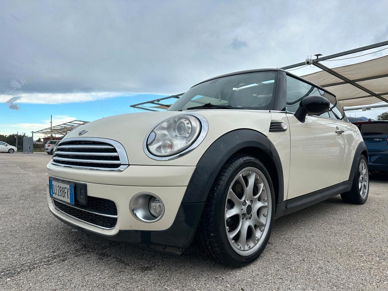 Mini Cooper D 1.6 Anche Neopatentati