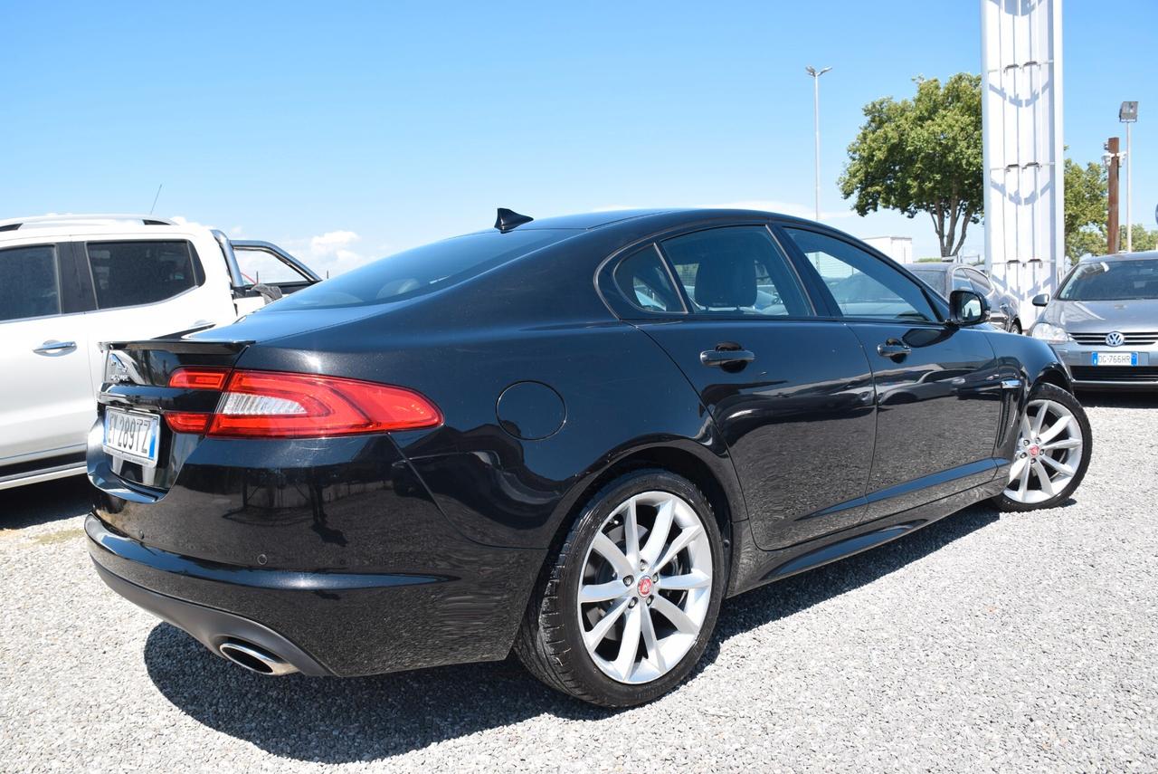 Jaguar XF BERLINA 2.2D 163CV AUTOM. R-SPORT-TETTO-PELLE-NAVI-SENSORI-CAM-CRUISE- IVA DETRAIBILE
