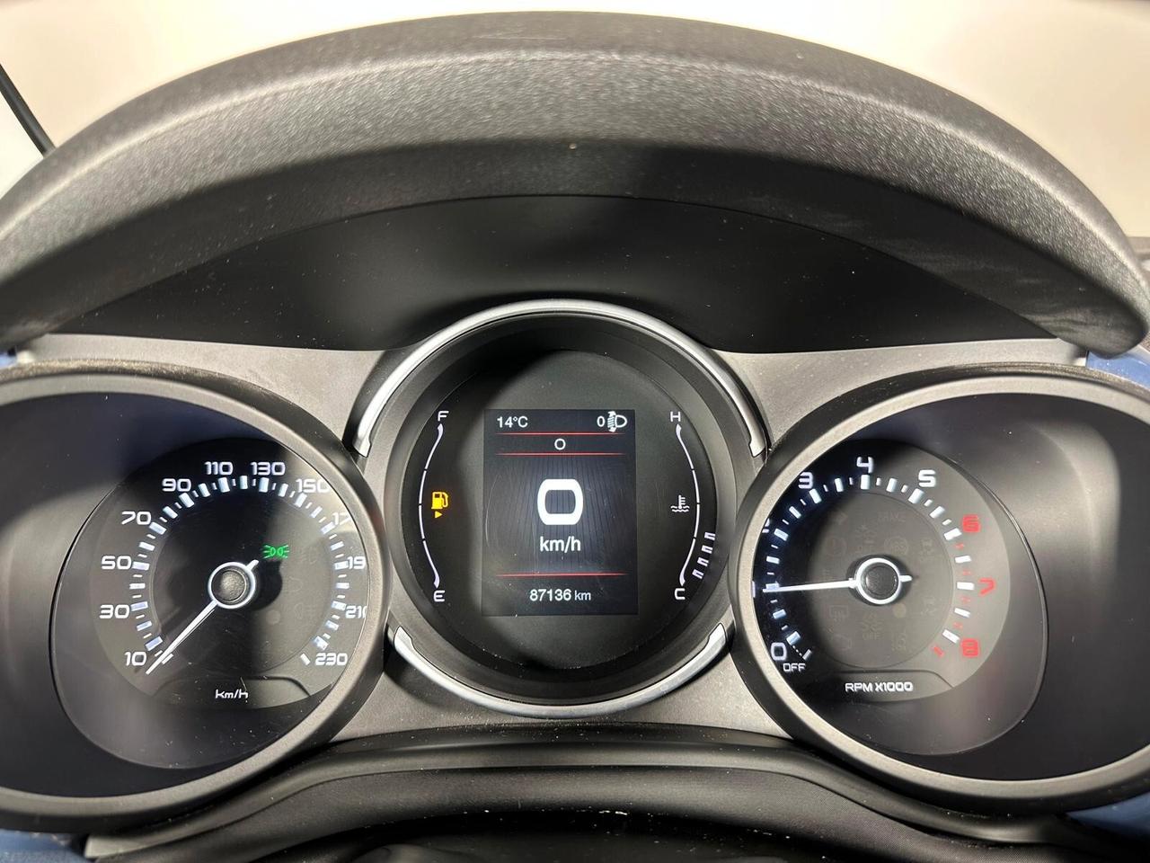 Fiat 500L 1.4 95 CV S&S Cross