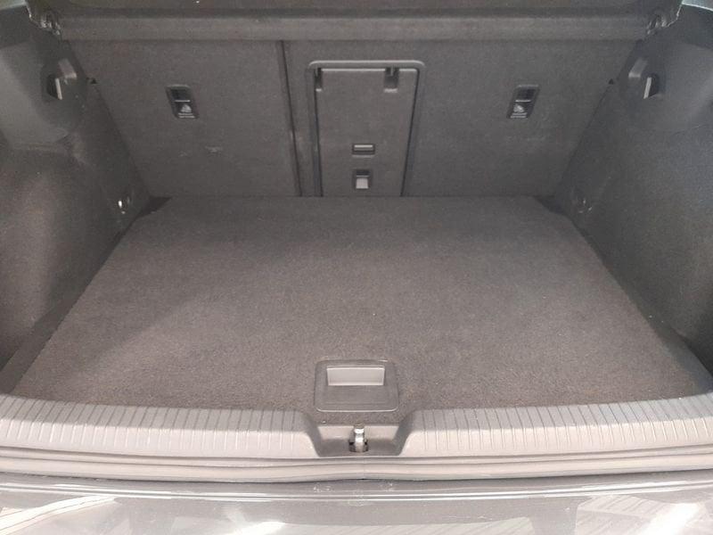 Volkswagen Golf 1.0 eTSI 81kW EVO Life DSG