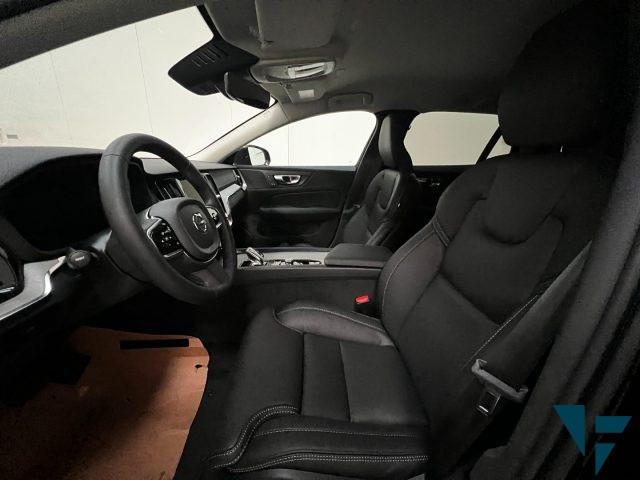 VOLVO V60 B4 (d) automatico Plus Dark