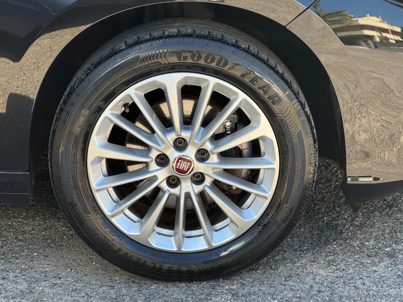 FIAT Tipo 1.6 Mjt S&S SW Life FARI LED