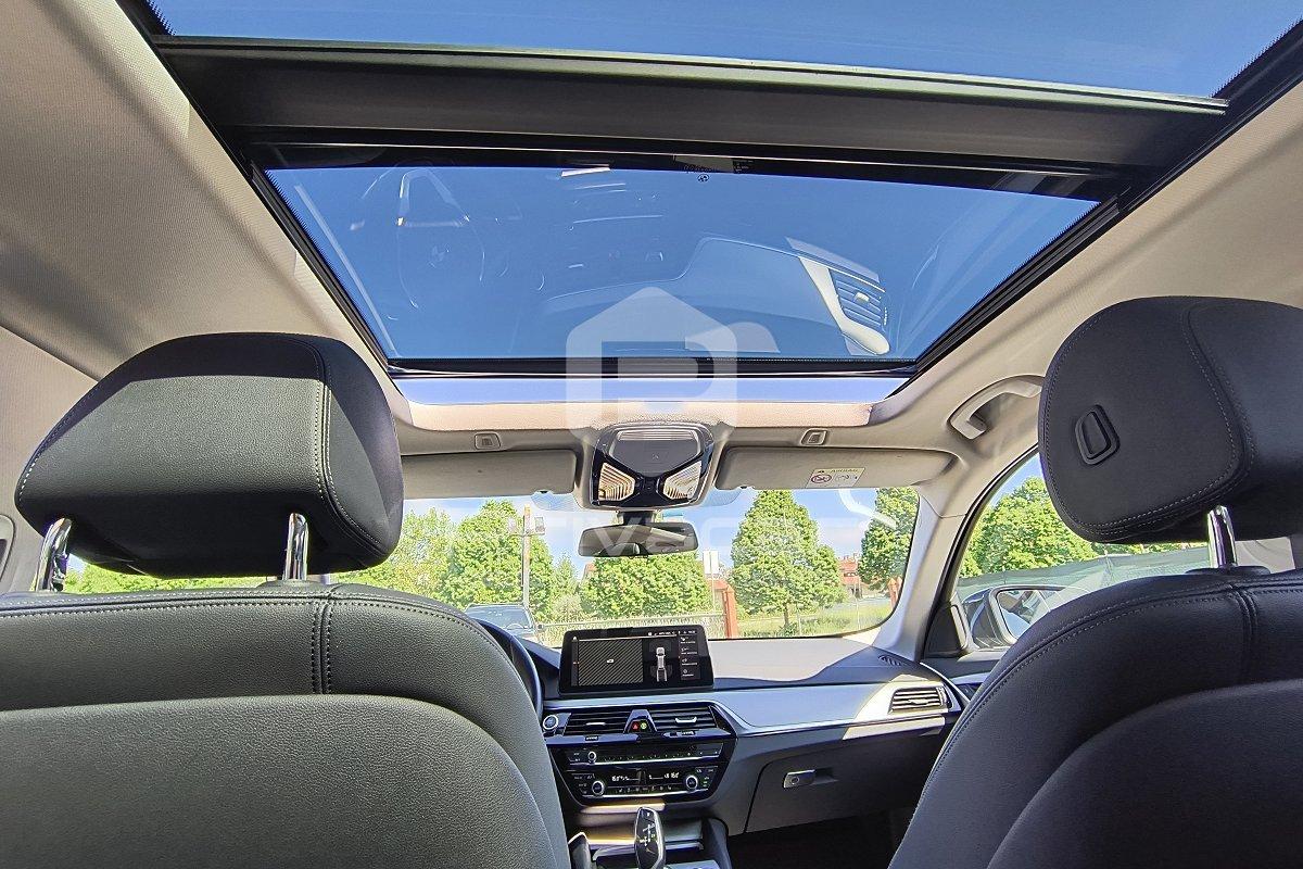 BMW 520d 48V Touring Luxury