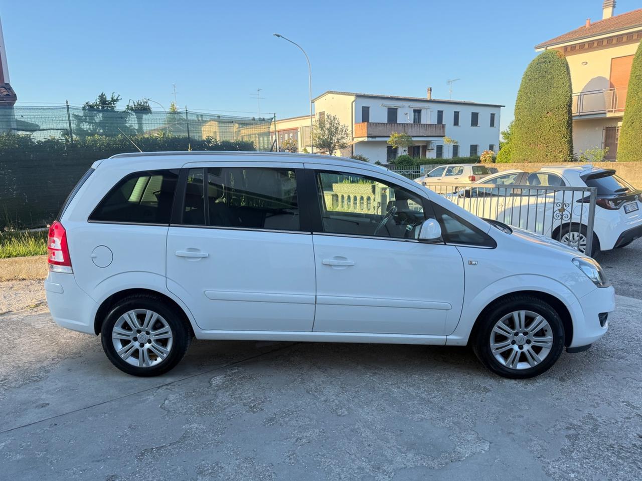 Opel Zafira 1.6 Turbo Metano 2029 7 POSTI 2012