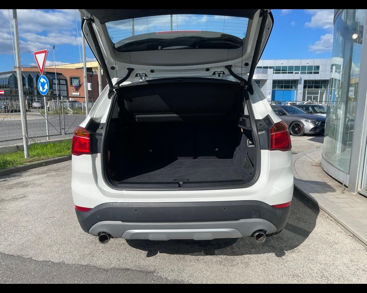 BMW X1 (F48) - X1 xDrive20d xLine