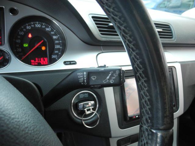 VOLKSWAGEN Passat Variant 2.0 TDI DPF DSG Highline -Ok NEOPAT.- UniPROPRIET.