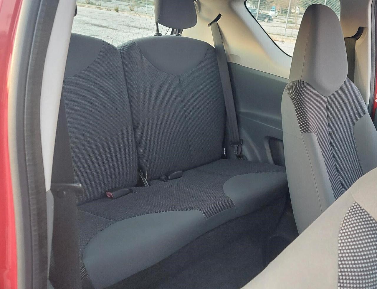 1.0 BENZINA - NEOPATENTATI - PEUGEOT 1 0 7 -