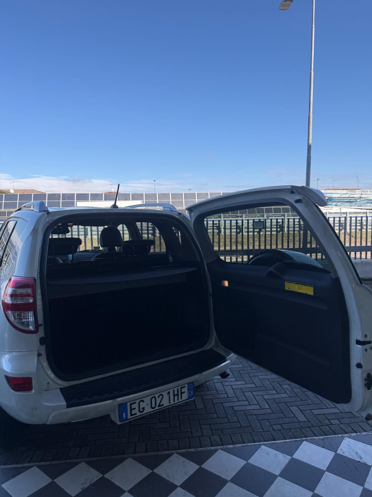 Toyota RAV 4 RAV4 2.2 D-4D 150 CV DPF Exclusive