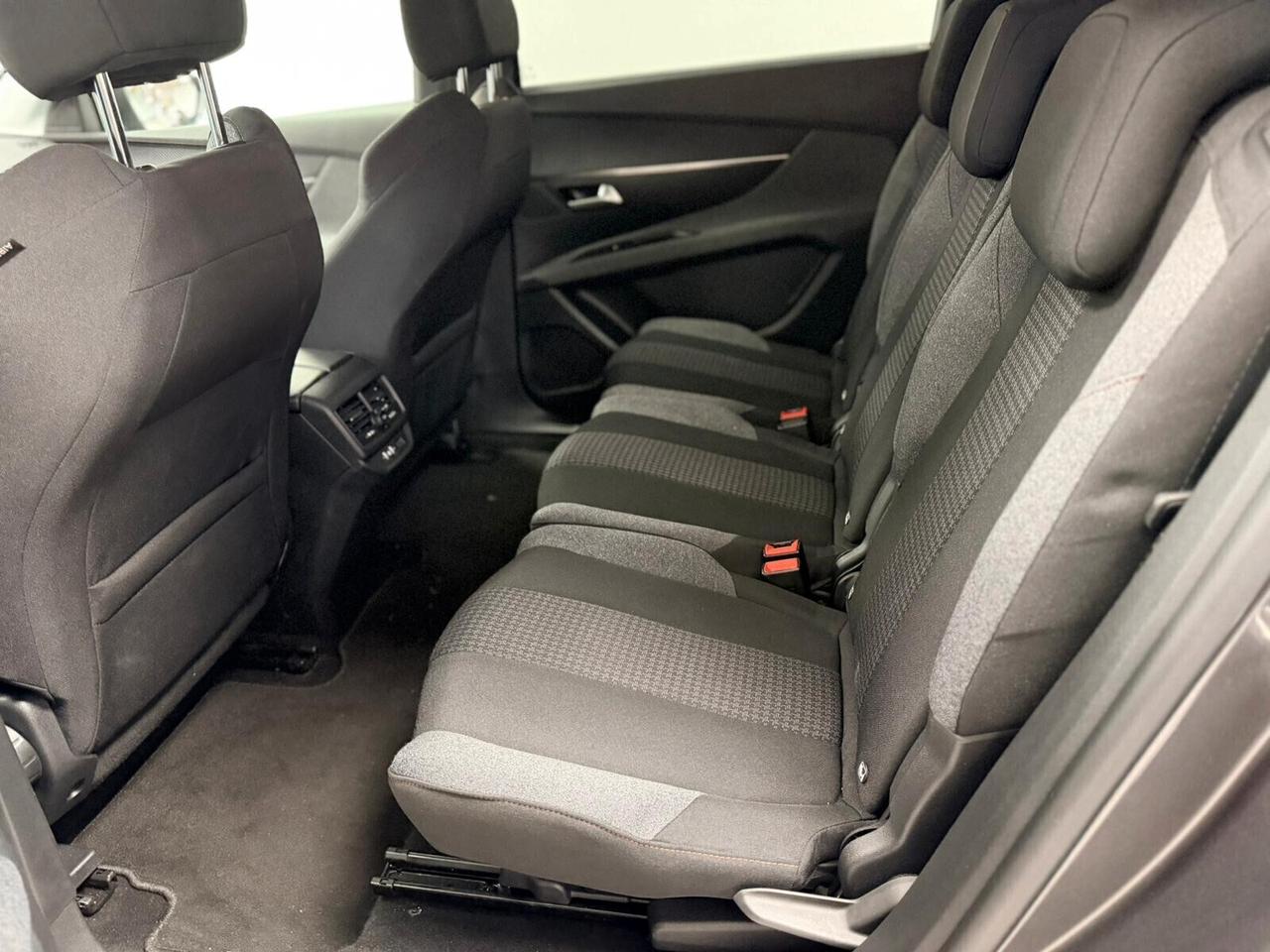 Peugeot 5008 BlueHDi 130 S&S EAT8 Active Pack