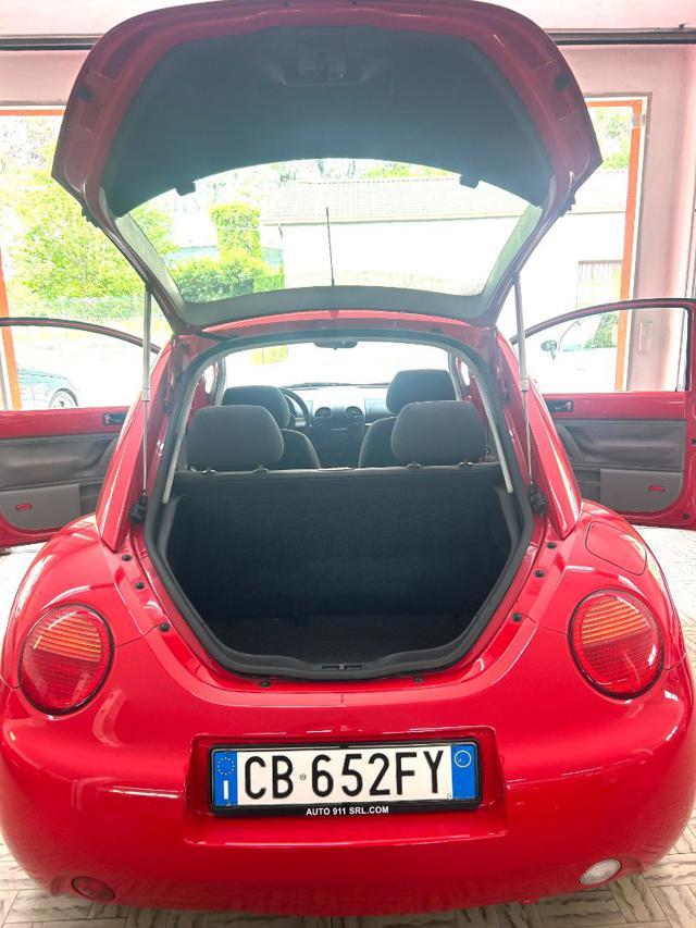 VOLKSWAGEN New Beetle 1.6 BENZ. GPL. 2026