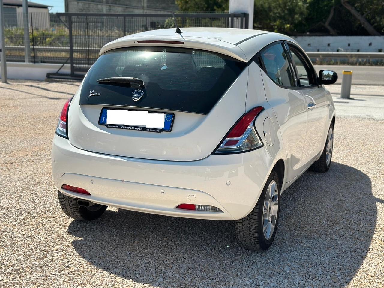 Lancia Ypsilon 1.2 69CV 5 porte Gold
