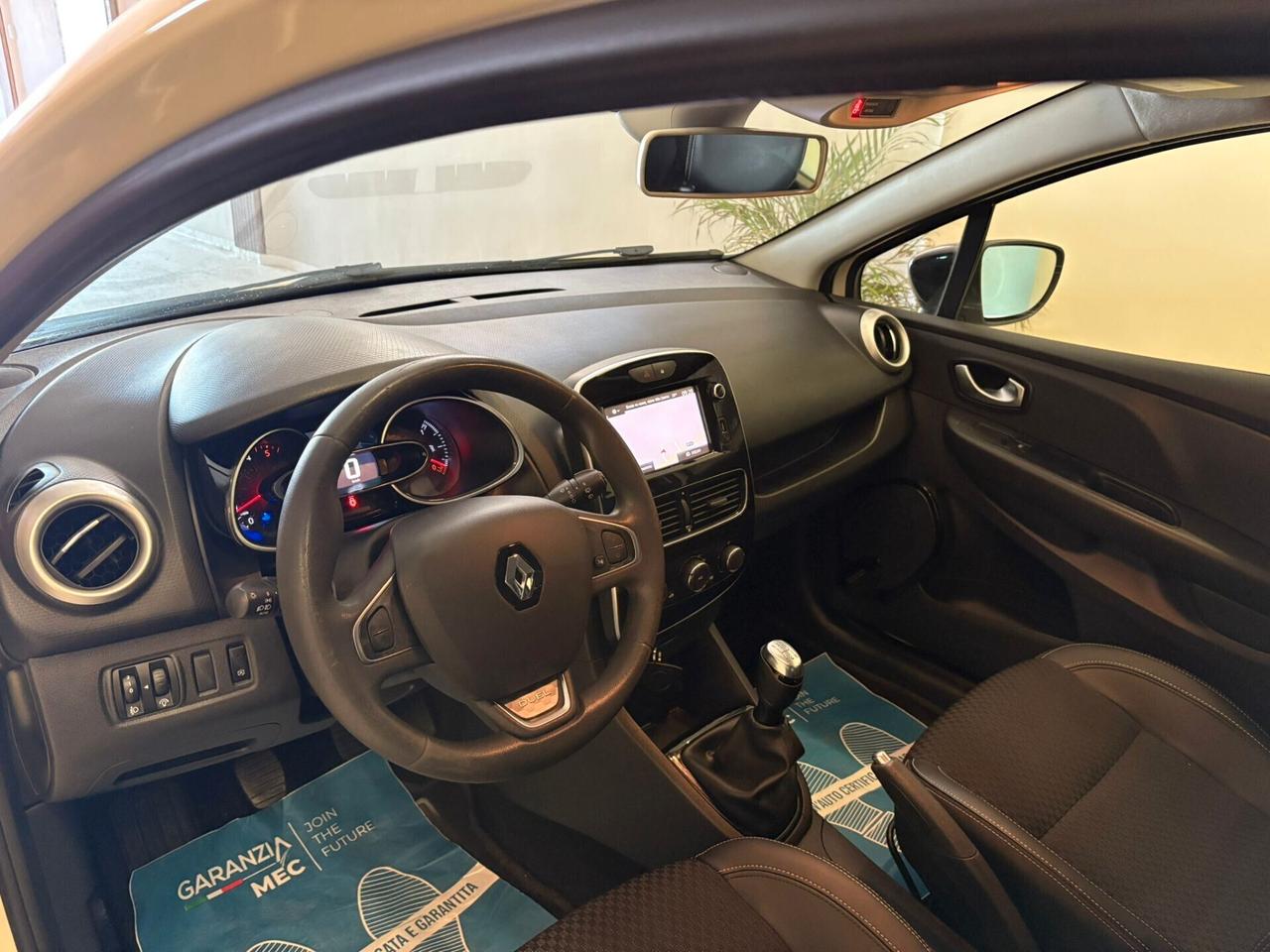 Renault Clio dCi 8V 90 CV EDC 5 porte Duel