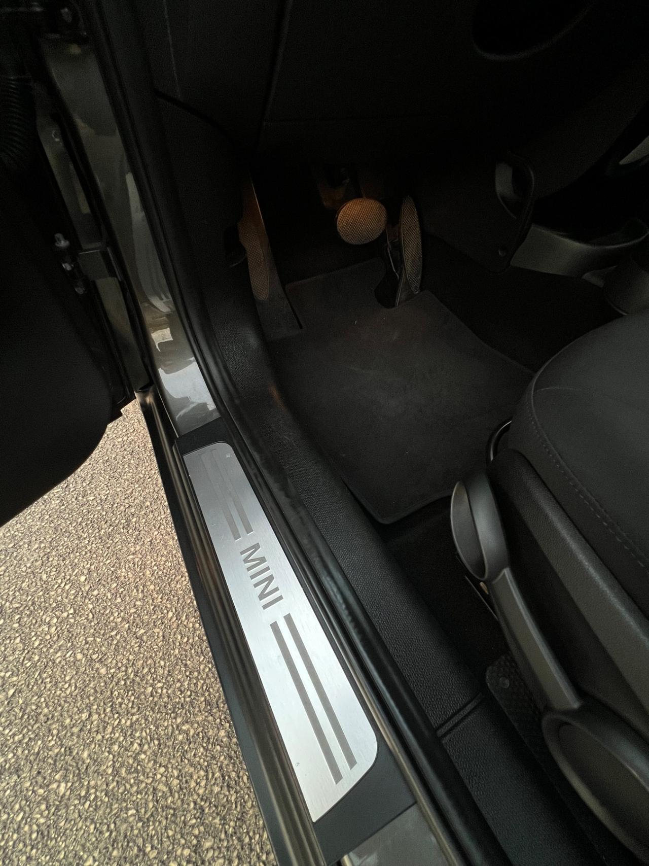 Mini Cooper Countryman 2.0 D Business Automatica